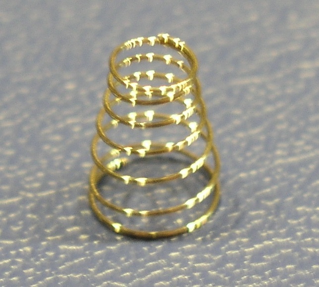 Feder und Ring.jpg